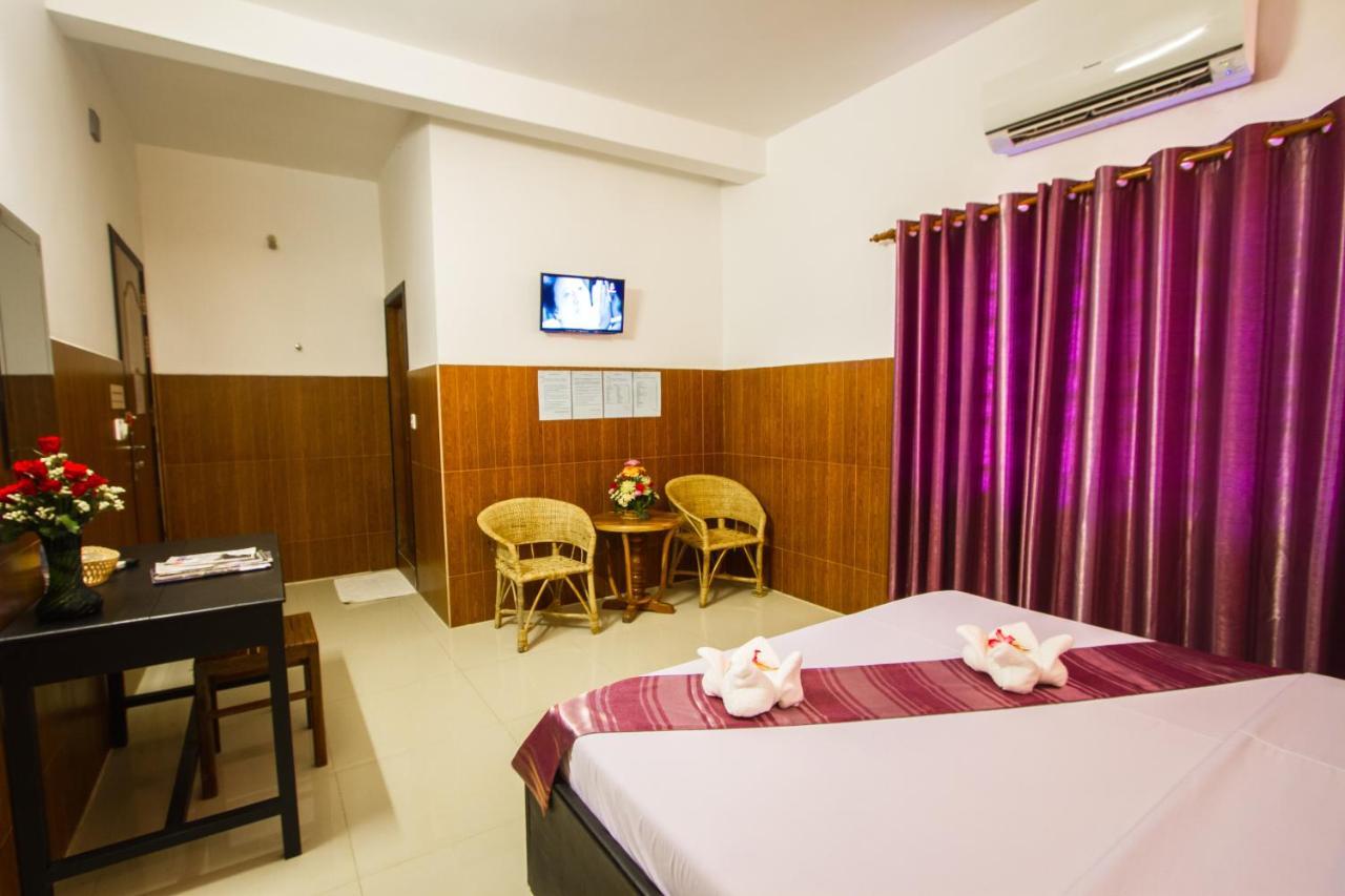 Botoum Hotel Sisophon Quarto foto